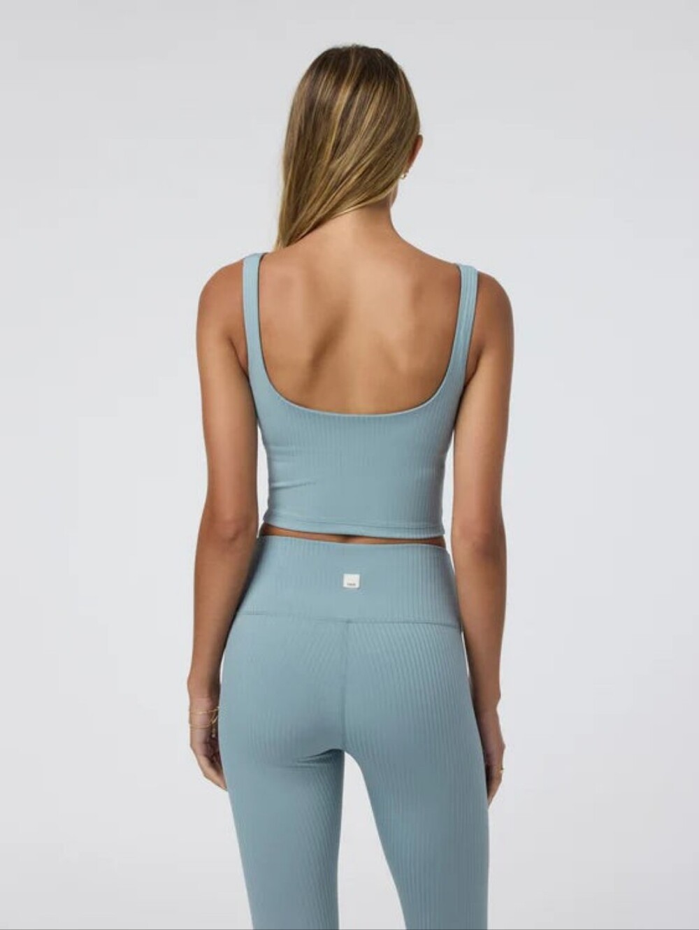 Vuori Inversion Rib Support Tank - Picture 2 of 8